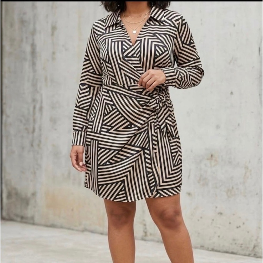 Sincerely Jules Geometric Stripe Wrap Dress Tan Black Long Sleeve Mini Medium